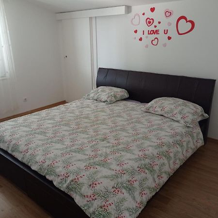 Apartment Matej Stobreč 外观 照片