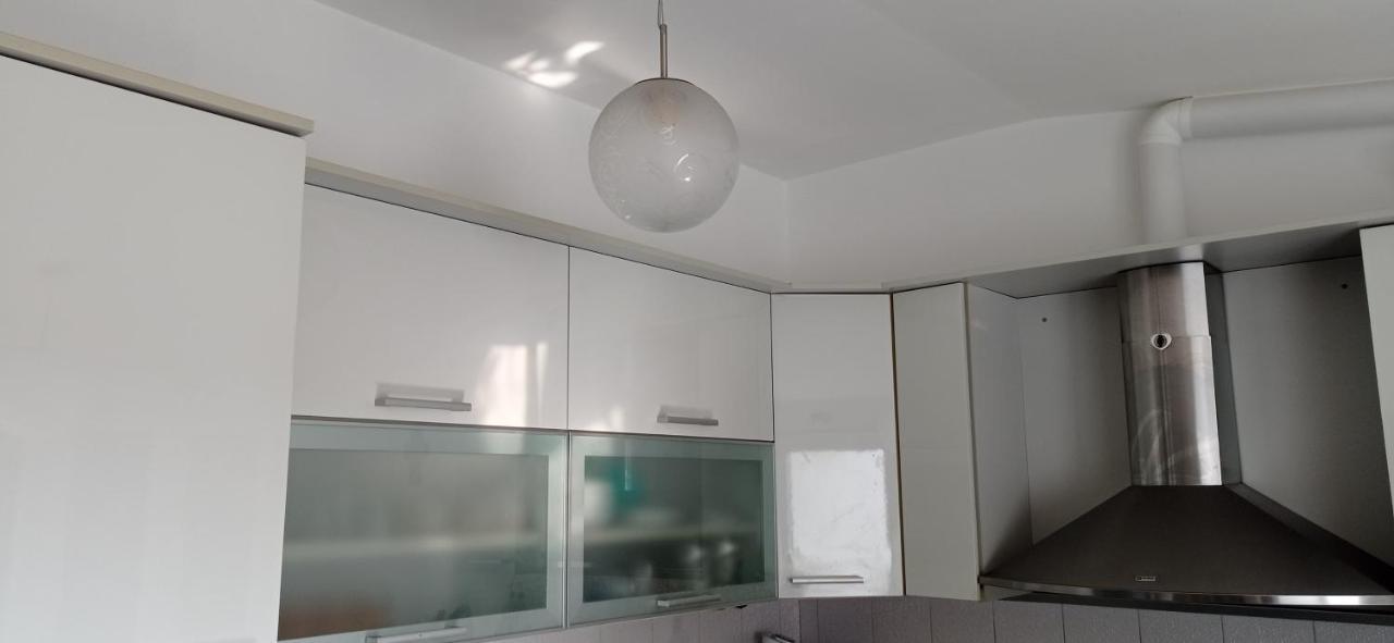 Apartment Matej Stobreč 外观 照片